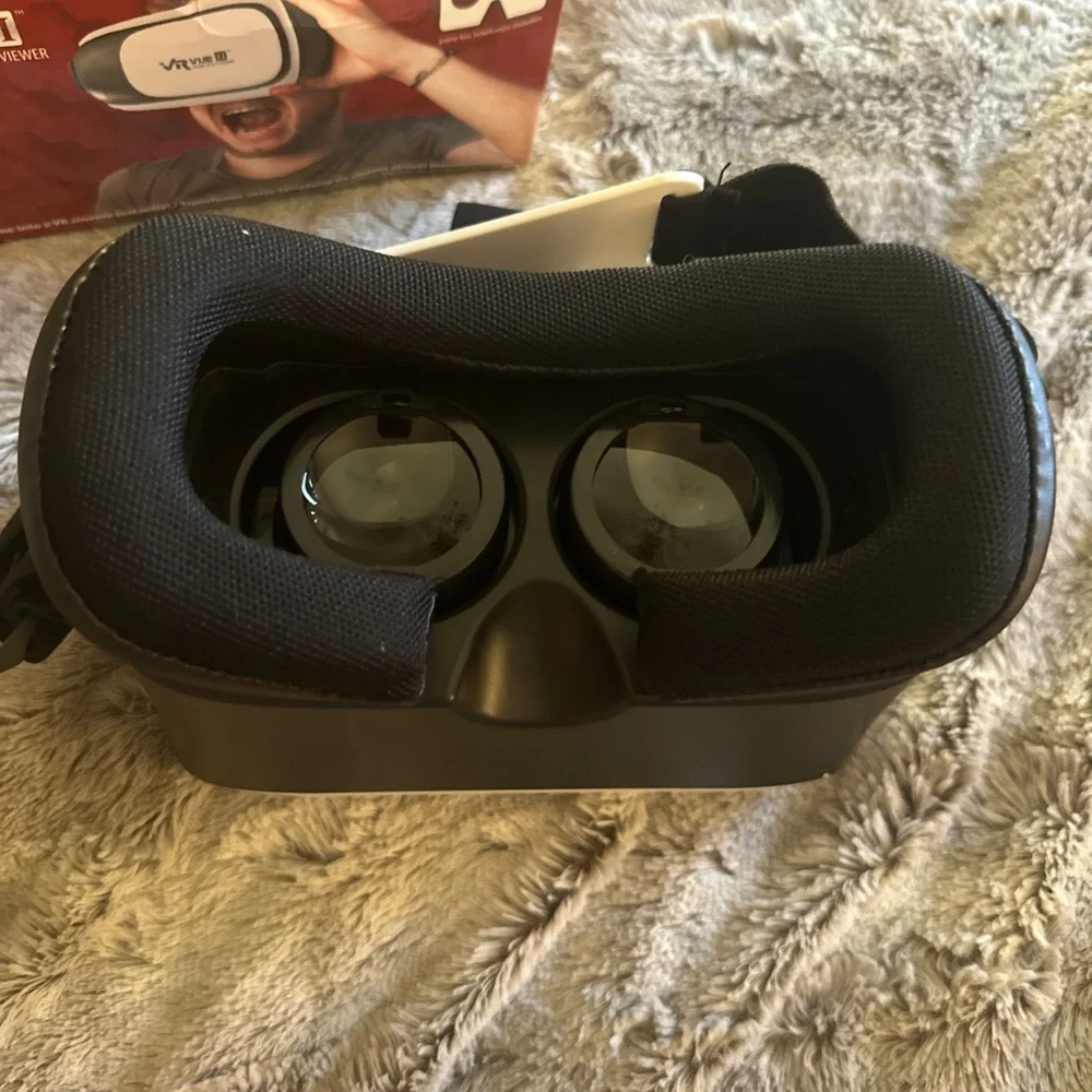 BRAND NEW virtual reality viewer
